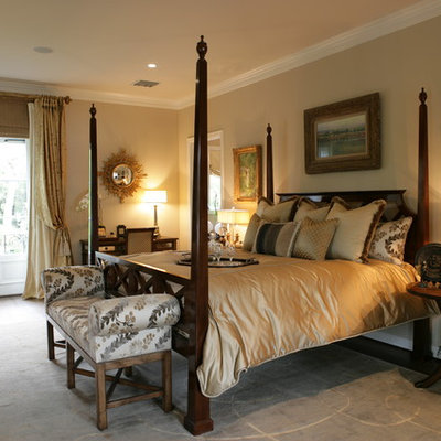 Inspiration for a timeless bedroom remodel in Los Angeles with beige walls