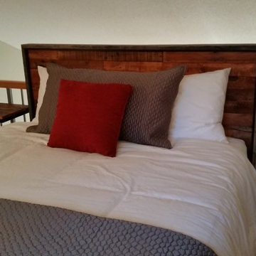 Reclaimed Pallet Wood Headboard and Floating Night Stands