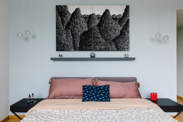 Contemporary Bedroom by Schemacraft Interiors Pte Ltd