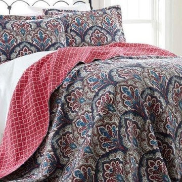 Reversible Coverlets and Quilts (Sets)