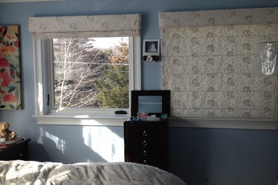 ポートランド(メイン)にあるトラディショナルスタイルのおしゃれな寝室のインテリア