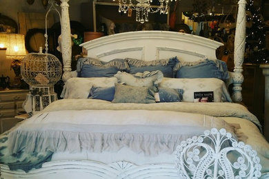 Romantic Silvermist Bella Notte Bed