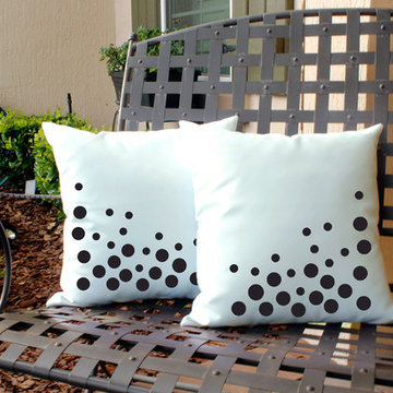 RoomCraft "Geometric Dots" Bedding and Room Decorations