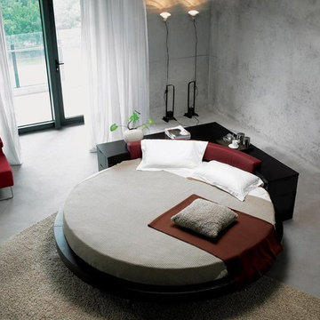 Round Bed with Corner Console