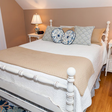Royal Barry Wills Cape - Queen Bedroom