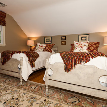 Royal Barry Wills Cape - Twin Bedroom