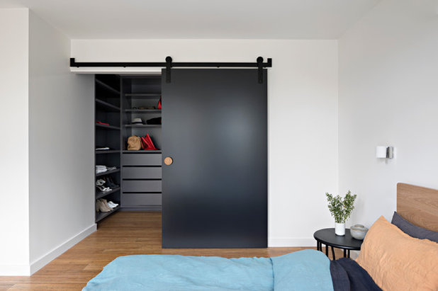 Contemporary Bedroom by Inbetween Architecture