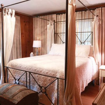 Rustic Natural Elegance: Farmhouse Master Bedroom