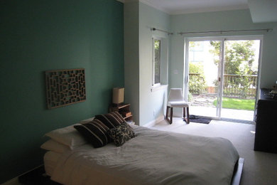 Photo of a modern bedroom in San Francisco.