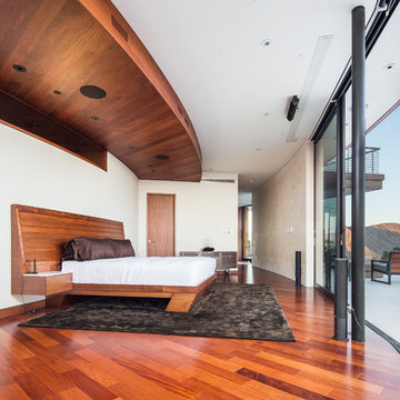 Santos Mahogany Natal - Hollywood Hills