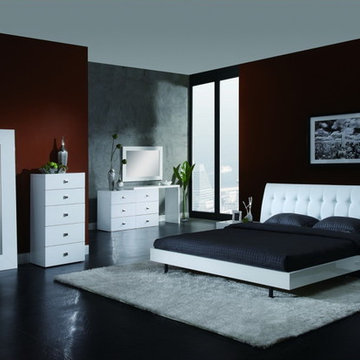 Scarlet High Gloss White 4 PC Bedroom Set