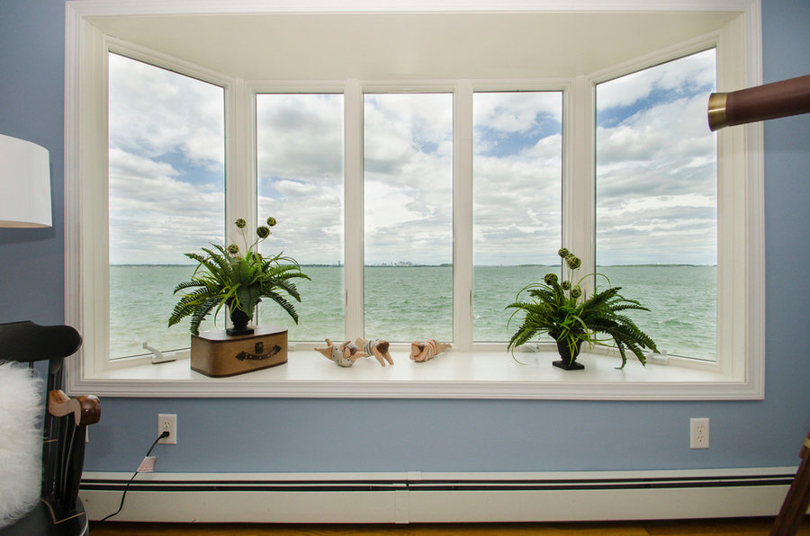 Sea Side Vacant with views of the Boston Skyline!