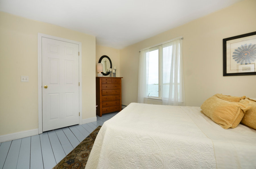 Sea Side Vacant with views of the Boston Skyline!
