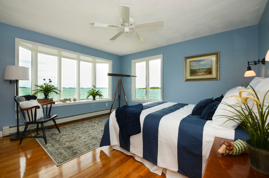 Sea Side Vacant with views of the Boston Skyline!