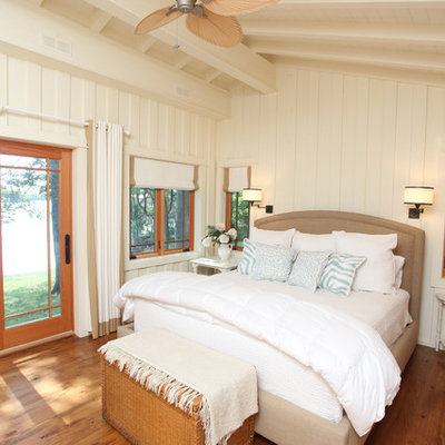 Bedroom - traditional bedroom idea in Toronto with white walls