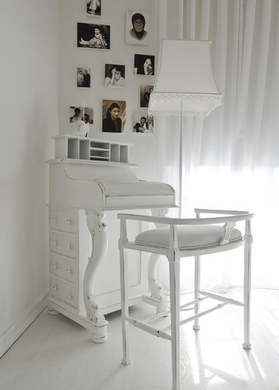 Eclectic Bedroom by Neslihan Pekcan/Pebbledesign