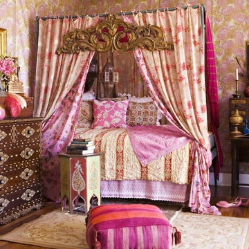 Shabby-chic Style Bedroom