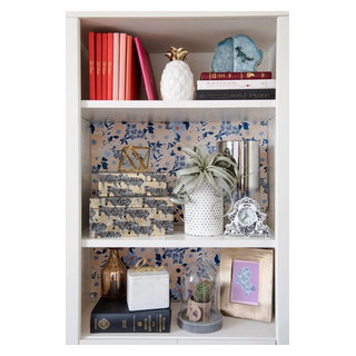 SWIPE FOR SHELFIE DECOR