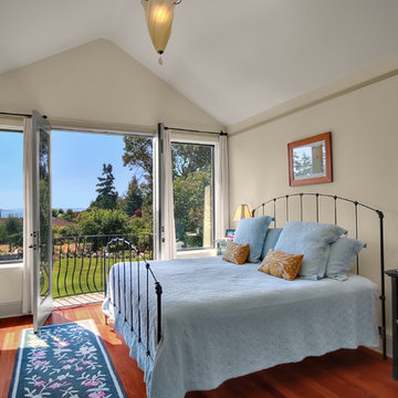 Shoreline Chateau