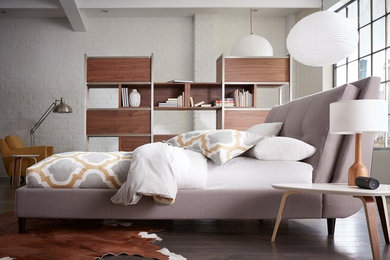 Bedroom - bedroom idea in Toronto