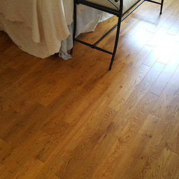 Solid Oak Floor in 2 Bedrooms