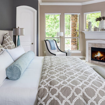 Soothing monochromatic with texture