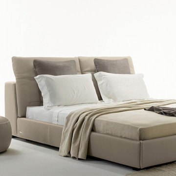 Sound Leather Bed by Gamma Arredamenti