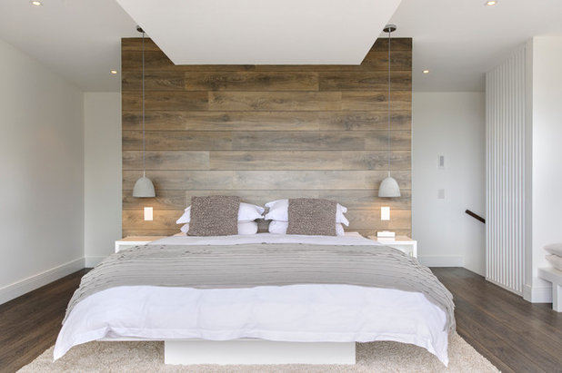 Contemporary Bedroom by CAPITAL BUILDING