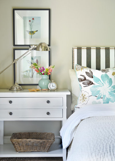 Traditional Bedroom by Kerrisdale Design Inc