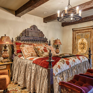 Southwestern Traditional Bedroom