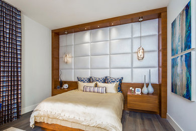 オースティンにある広いコンテンポラリースタイルのおしゃれな寝室