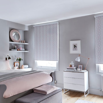 Sphere Blush Roller blind from the House Beautiful Roller blind collection by Hi