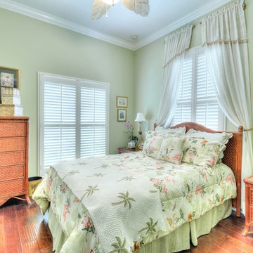 Splendor in the Tropics: Cameron's Design Bedroom