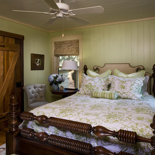 Diseño de dormitorio rural con paredes verdes