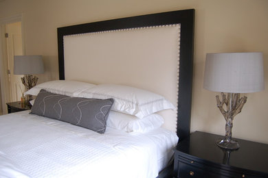 Trendy bedroom photo in Charlotte