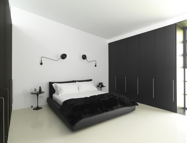 Modern Bedroom by Ian Moore Architects