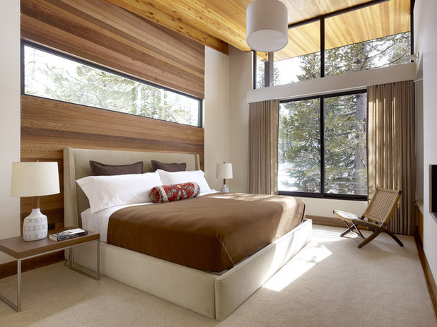 Modern Bedroom by John Maniscalco Architecture