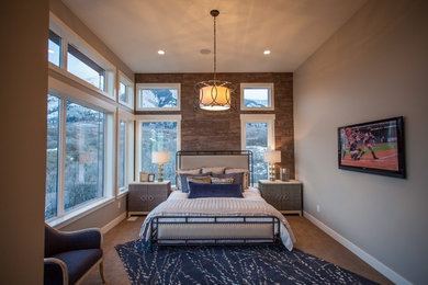 Modernes Hauptschlafzimmer ohne Kamin mit grauer Wandfarbe und Teppichboden in Salt Lake City