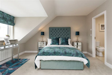 Sumptuous Cream Carpet matched with Teal Fabrics