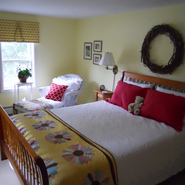 Sunny Cape Cod Guest Room