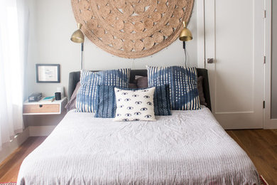 Inspiration for a shabby-chic style bedroom in Los Angeles.