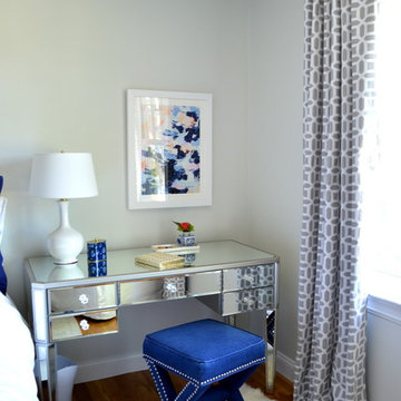 Teen Girl's Bedroom