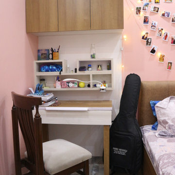 Teenage Girls' Bedroom