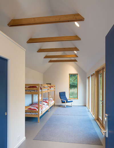 Rustic Bedroom by Prentiss Balance Wickline Architects