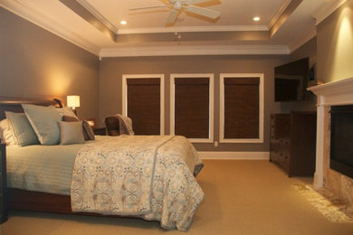 Design ideas for a contemporary bedroom in Jacksonville.