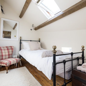 The simple bedroom under the eaves