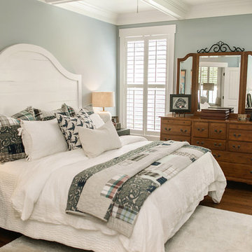 The TIDEWATER COTTAGE Master Bedroom