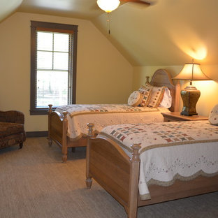 Bedroom - mid-sized traditional guest carpeted bedroom idea in Charlotte with beige walls and no fireplace