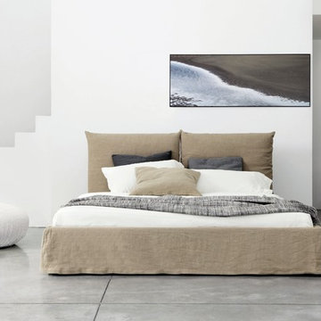 Toolate Italian Platform Bed by Bonaldo