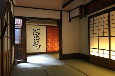京都にあるアジアンスタイルのおしゃれな寝室のレイアウト